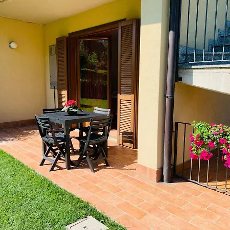 度假居 Strawberry House *