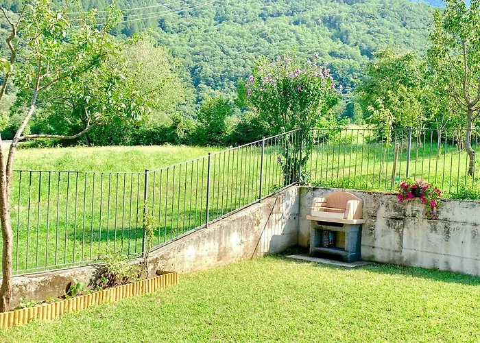 Strawberry House Colico