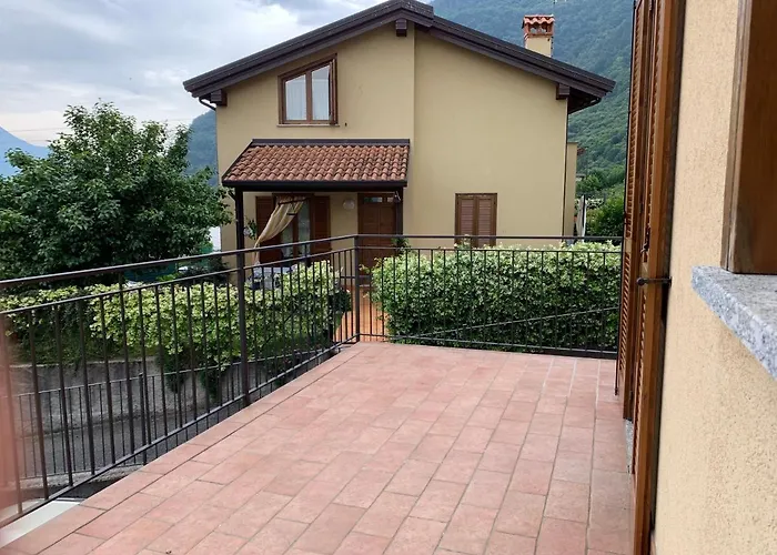 Ferienhaus Strawberry House Colico